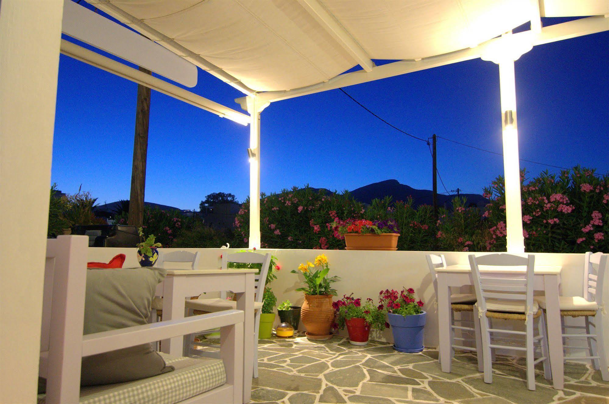 Anna's Karterados (Santorini)